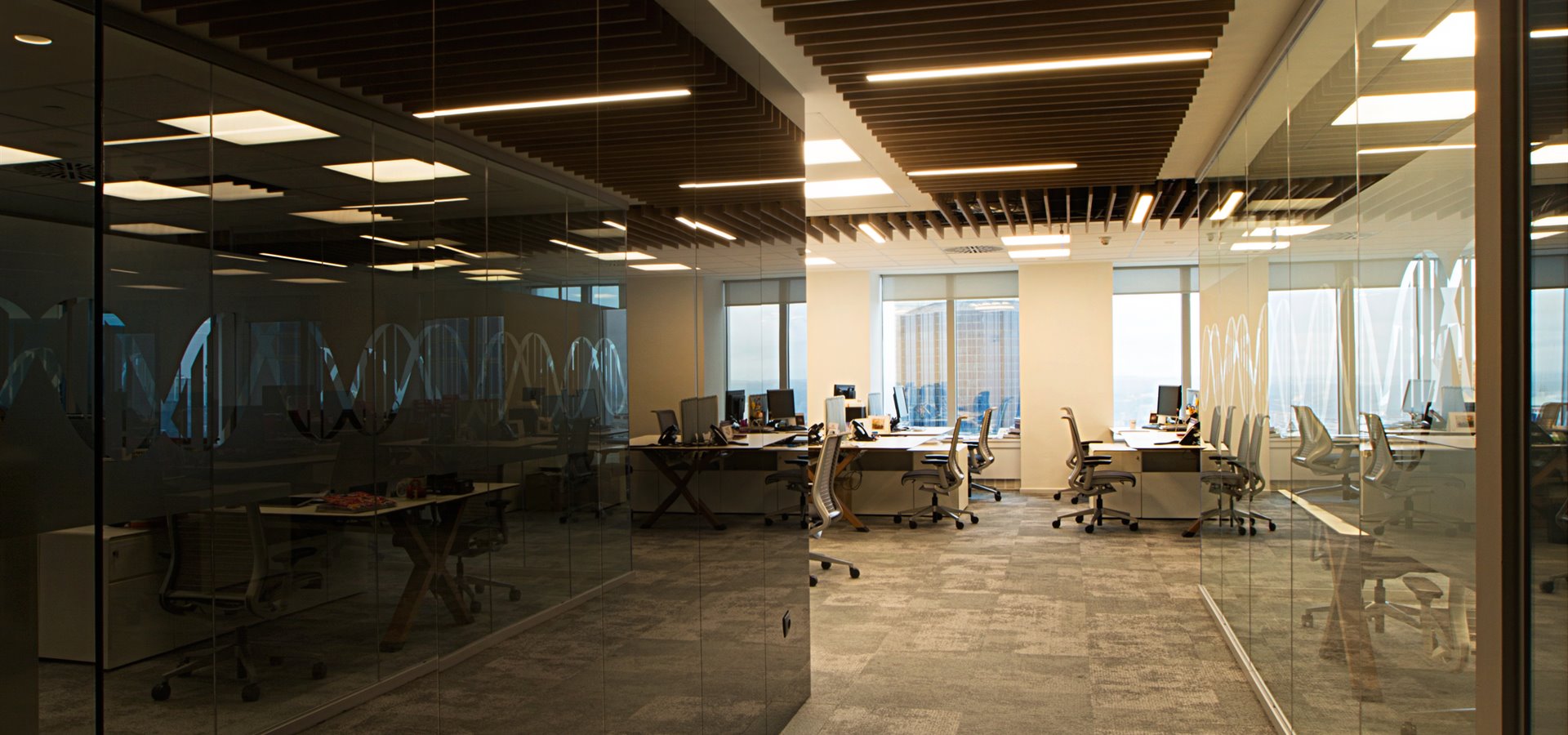 Modüler camlı bölme